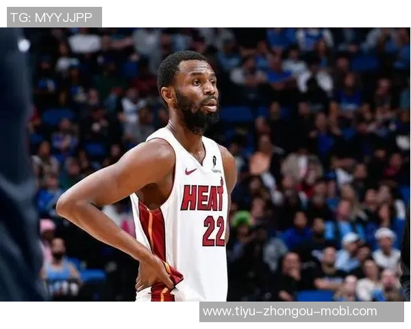 维金斯盛赞狄龙表现出色展现个人风格全方位得分能力令人印象深刻 维金斯盛赞狄龙表现出色展现个人风格全方位得分能力令人印象深刻